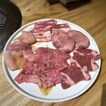 福岡焼肉kintan - ＊仙台牛カルビと牛タン、赤身、白金豚、ありたどりなど。完食出来るかしら。(^◇^;)