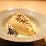Higashiyama Tsukasa - カルダモンの香りで焼きわらび餅とアイス。