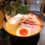 神楽 海老で鯛を釣る麺堂 - 