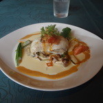 洋食屋ZEN - ①千葉産黒舌平目の活帆立ファルス白ワイン蒸し　各種野菜添え（単品1500円）