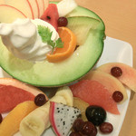 フルーツカフェ ポンポン - ＜8月＞まるごとメロンフルーツ盛り