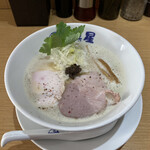 Menya Shinsei - 濃厚クリーミー鶏白湯らーめん塩（990円）