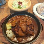 肉が旨いカフェ NICK STOCK - 特製デミグラスハンバーグ