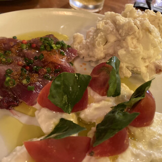 トラットリア クアトロ ラガッツィ_1