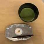 カフェ・ドン バイ スフェラ - 「名残桜」と名がついた京都の老舗・御菓子司「嘯月」さんの上生菓子がいただけます♡