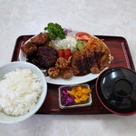 大和屋 - ●ヤング定食　1,100円

を注文してみることに。
するとおかみさんが、、、
「おっさんなのにヤング定食頼むの❔」
と真顔で軽くジャブ❔

このおかみさん、真顔でも面白いなあ＼(^o^)／