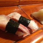辰美寿し - 蛸の握り。