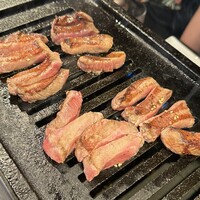 老舗精肉店直送 千種焼肉 飛騨牛の奴隷 千種店 - 