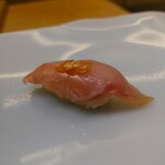 鮨 なんば - 金目鯛　金目の皮のトッピング