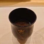 鮨 なんば - お椀 濃厚鰹？出汁のお味噌汁で濃い目の〆もたまにはヨシ