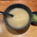Torikizoku - 真鯛の出し汁うどん（320円＋税）
