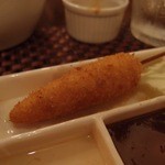 ワインと串揚げ こぱん - スイートコーンは甘くてしゃきしゃきなのです。
      