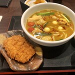 みかわの郷 - 「豊橋カレーうどん」(1000円)&トッピング「とんかつ」(330円)