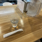 自家製麺 くろ松 - カウンターの様子