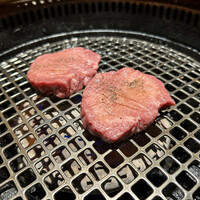 焼肉 いのうえ 吉祥寺店 - 厚切り黒毛和牛タン塩