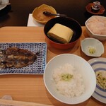 あさば - メヒカリ　出汁巻き玉子　　　いっぱいの大根おろし　が　うれし