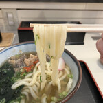 Teshigoto Sanuki Udon Sansan - おうどんはコシが強めのもっちもち。美味しい♡