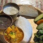 ミテリレストラン＆スパイス屋 ネパール食堂 - 