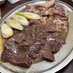 東京園 - レバー(2人前)・ハラミ(2人前)