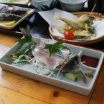 清流茶屋 - 鮎のお刺身　700円　初体験の味