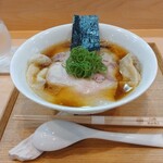 飯田商店 - 2023/6/11  わんたん入りしょうゆチャーシュー麺 2500円