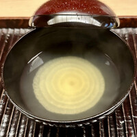 緒方 - スッポン出汁　新玉葱