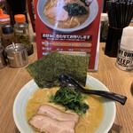 銀家 - 豚骨醤油ラーメン850円