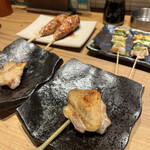 Yakitori Porokichi - 手羽先、つぶ貝と九条ネギ