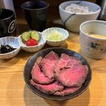 神子元 - 常陸秋そばと麦とろセット　1200円　+　ローストビーフ　300円