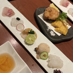 酒肴場 屯 - つぶ貝やアオリイカ等の贅沢な五種盛り
