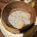 翠亨園 - エビ蒸しぎょうざ