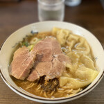 室蘭ラーメン 雷文 - 醤油ワンタン麺5個　　1,200