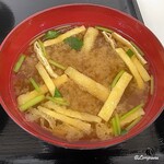 Ramen Hokkai - 煮干し出汁が効いた若芽の味噌汁