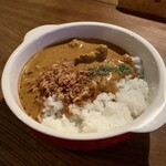 Bar 土 - 焦がしナッツバターのチキンカレー