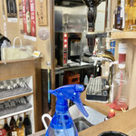 Sanoya - 奥には串焼きを自動で行うロボット「串ロボ」が。