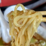 鳳華 - 担々麺の麺