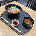 魚や よいち - 海鮮丼