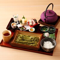 【静岡産茶蕎麦＆九菜】出汁茶蕎麦御膳