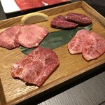 焼肉チャンピオン - 