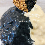 かき氷店 小桃 - つやつやのゴマシロップがたーっぷり！