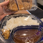 CURRYFORNIA STAND - テイクアウト プレミアムポークカツカレー