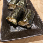 越中屋  - カズキが頼んでた鰻のパリパリ巻きもちろん積みむ！笑