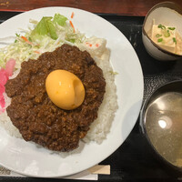 たくあん・牡丹亭 - キーマエッグドライカレー