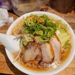 麺屋 半蔵 - タタキ背脂ラーメン