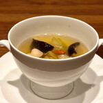 カントニーズ 燕 - 