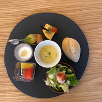 Jose Luis Karuizawa - タパス【小皿料理】ピンチョス【一口料理】プレート(真上から)