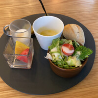 Jose Luis Karuizawa - 前から