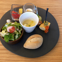 Jose Luis Karuizawa - 横から