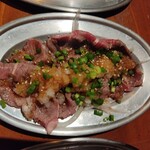 Yataishokudou Hone - 和牛ツラミの焼きしゃぶ(おろしポン酢)