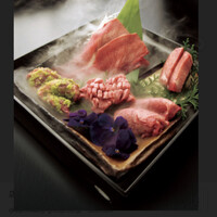 肉匠 牛虎 西中島店 - 